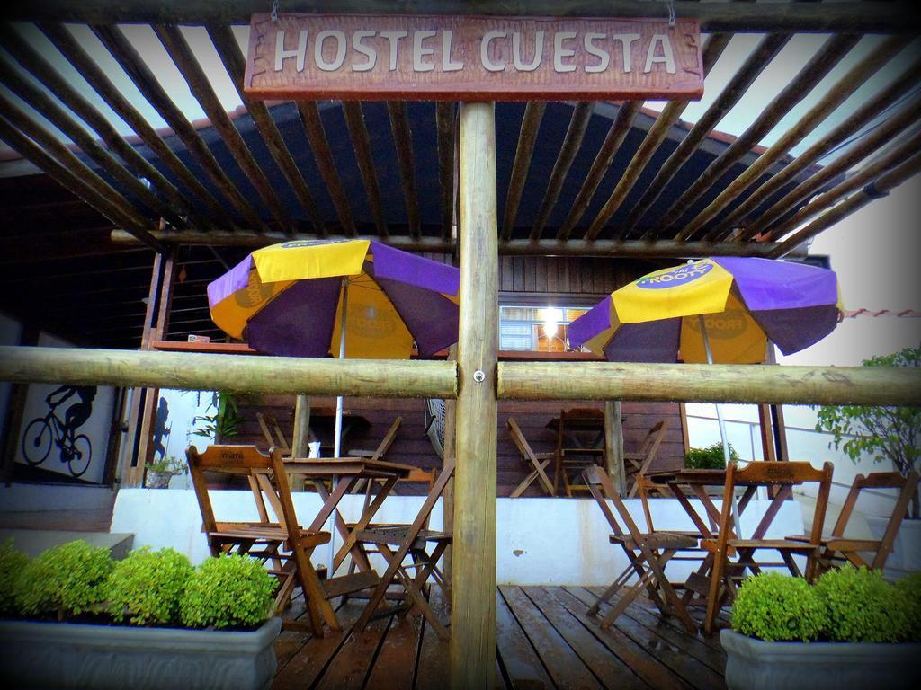 Hostel Cuesta 보투카투 외부 사진